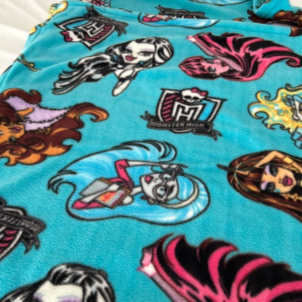 Fleece Blanket in Monster High design